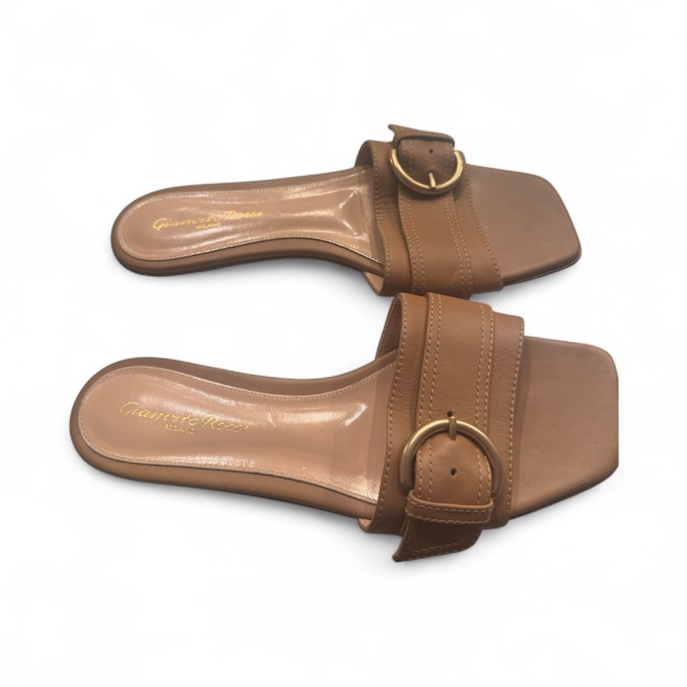Gianvito Rossi Tan Leather Sandals